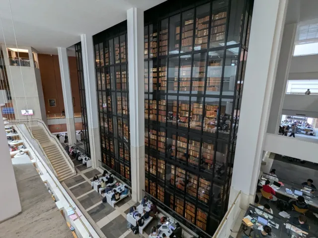 A Grand Facility Open to All – The British Library! 📚