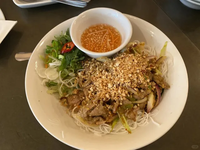 Vietnamese Soup Noodles Better Than Michelin