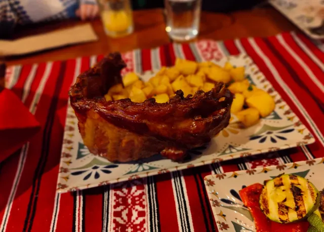 🇷🇴 | Hearty Local Dishes in Cluj-Napoca, Romania