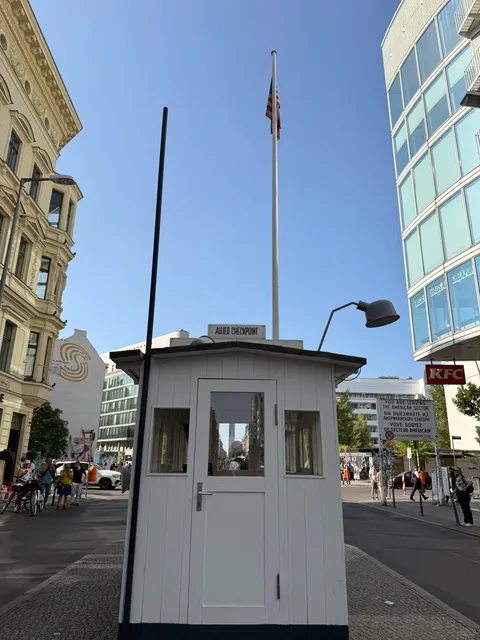 Checkpoint Charlie - Berlin's Iconic Cold War Landmark 🕶️🛂