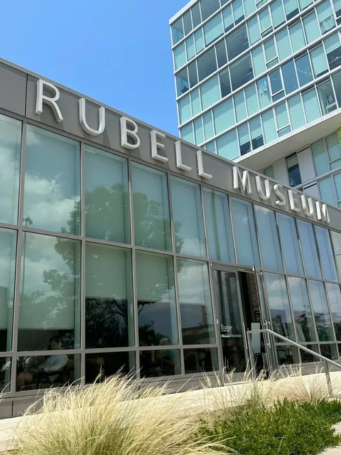 Off-the-Beaten-Path Museum in Washington DC 🎨🤔