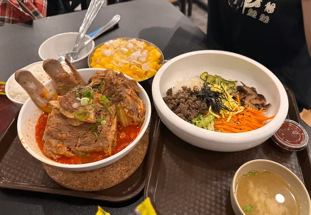 McGill's Unofficial Cafeteria｜Opiano Korean Food Review! 🍚