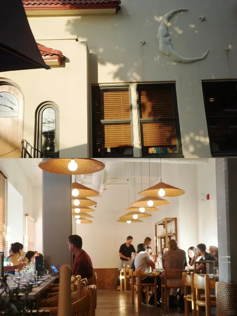 ​​🇨🇦 Vancouver’s Delicious Little Moon 🌙✨​​