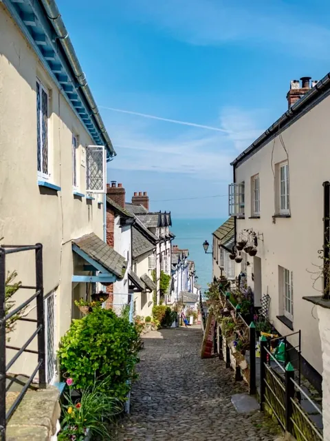 🇬🇧 Clovelly: The Quintessential English Fishing Village Every Local 