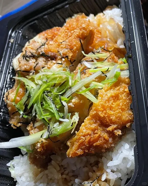 Hana Japanese Bistro 🍱 | Louisville, CO