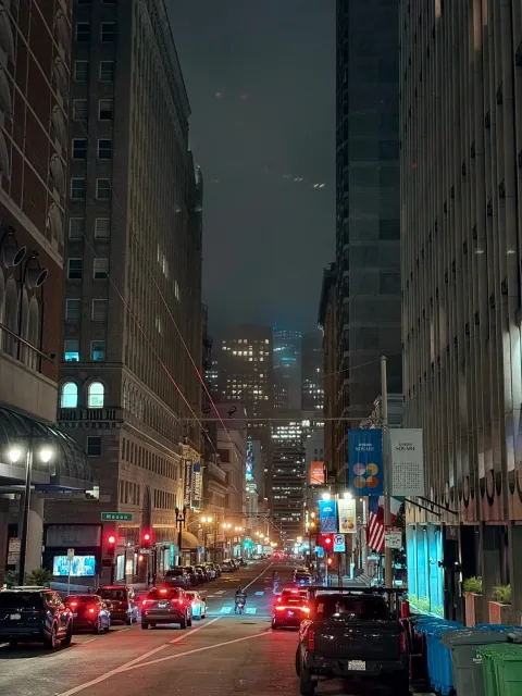 A Nice Hotel in Downtown San Francisco 🏨🌆