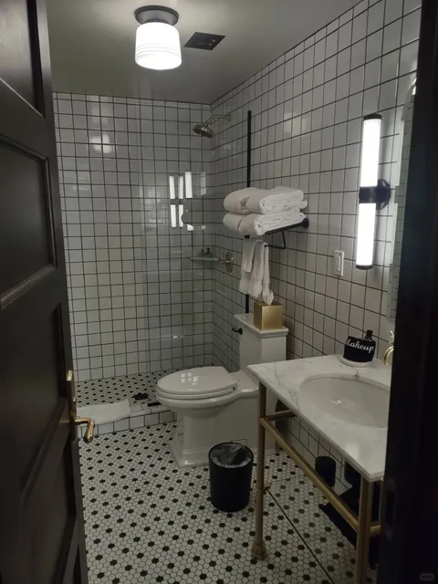 The Avery Hotel in Boise 🏨✈️