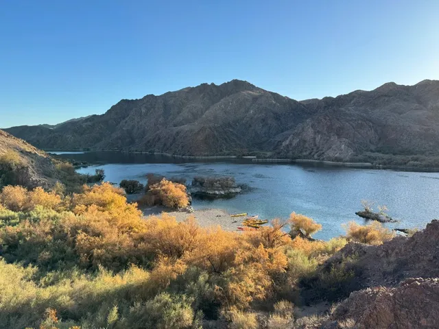 Where to Go for Christmas? | Hoover Dam & Emerald Cave Kayaking Trip 