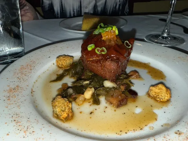  Title: Unforgettable Dining Experience 😍