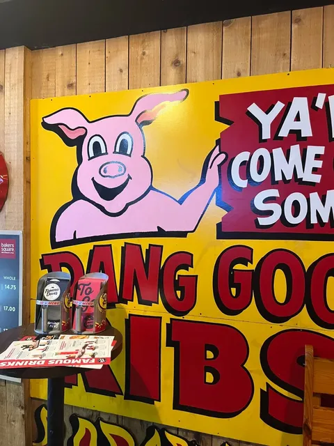 Famous Dave’s Bar-B-Que – Big, Bold & So American! 🍖