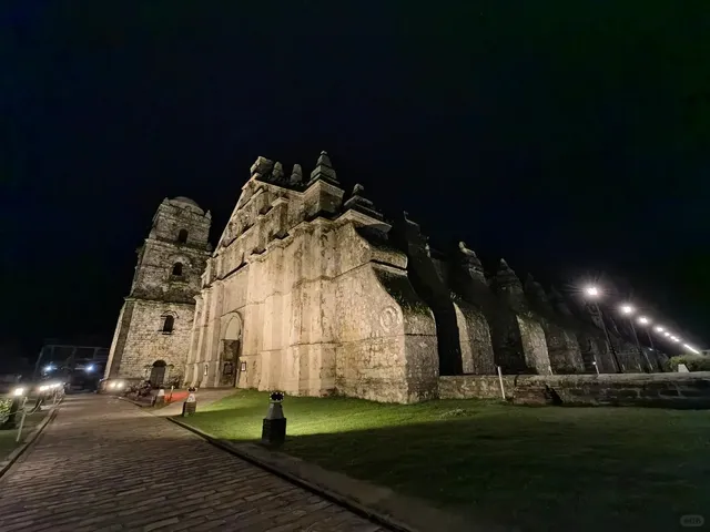 🇵🇭 Philippines Travel: The 400-Year-Old San Agustin Church of Paoay 