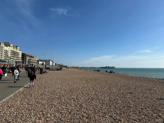 🌟 Brighton: A Colorful Paradise on England's South Coast
