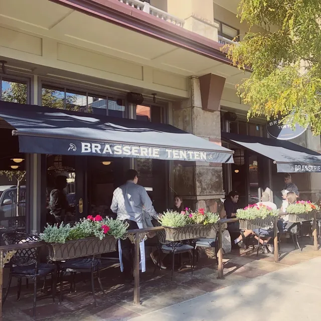Boulder | Pearl Street | A Happy After-School Meal 🍟✨