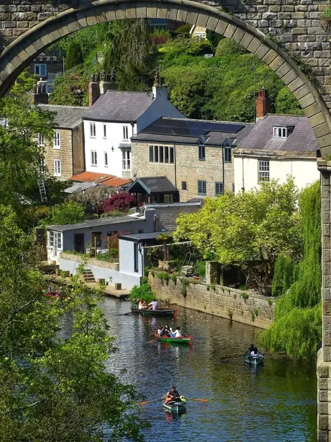 🇬🇧 Knaresborough: The Real-Life Oil Painting Town! 🚣♀️✨  