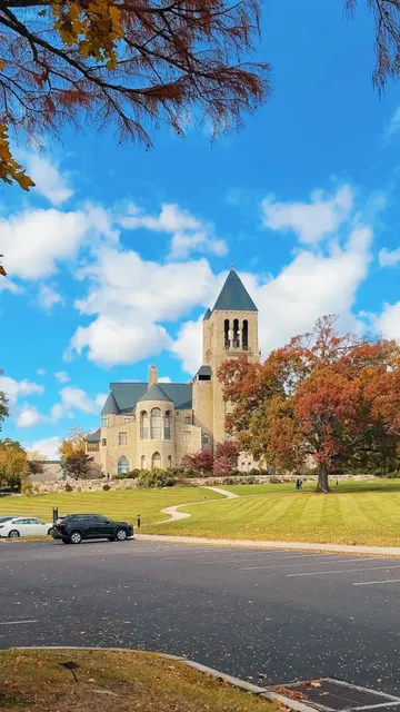 🏰 Philadelphia｜Stained Glass Hidden in a Suburban Castle