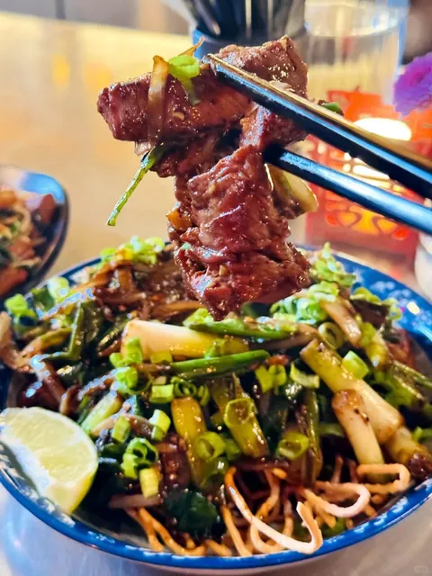 LA Must-Eat 🔥 Little Fatty’s Rolled XO Noodles Are So Unique! 🍜💫