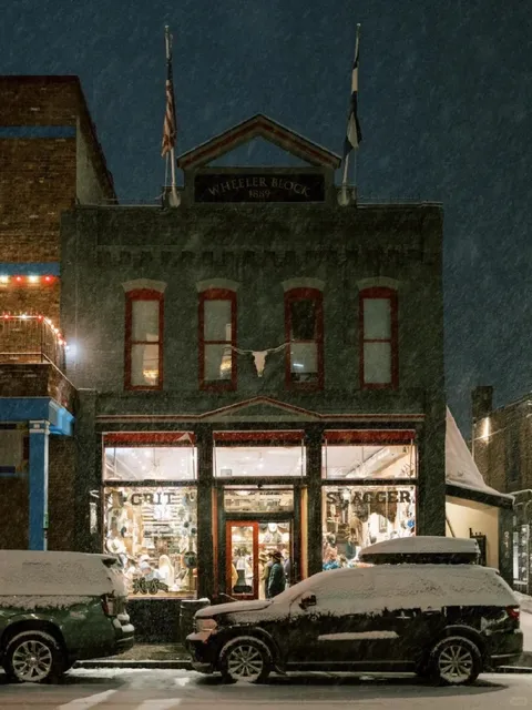  Love in Aspen 🏔️ A Romantic Rehearsal Dinner in a Snowy Wonderland ❄