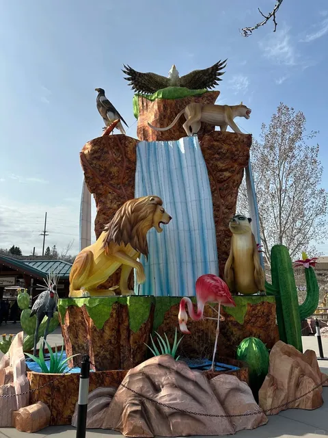 🌌 Hogle Zoo Transforms into a Magical Nighttime Wonderland 🌟