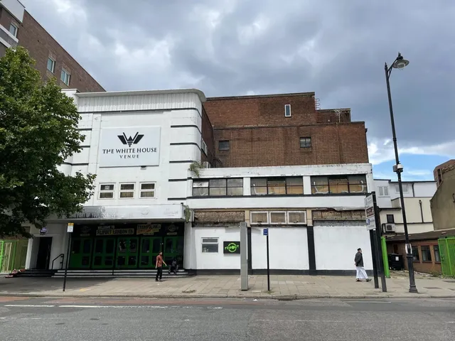 London's Best Kid-Friendly Spot - Flip Out @ Barking! 🤸‍♂️🎪