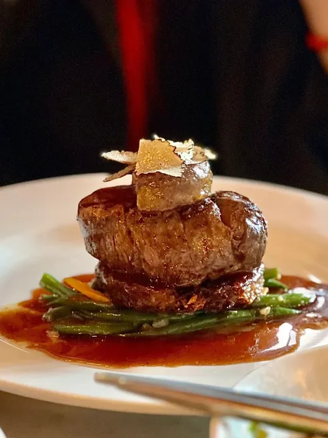 New York 🗽 | Mino Brasserie