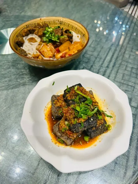 Chicago Suburbs Guide: Eat, Play & Relax! 🌟