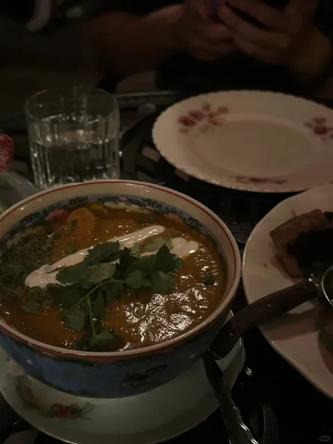 LA Pretty Food 🍴 | A Romantic Vibey Southeast Asian Spot Perfect