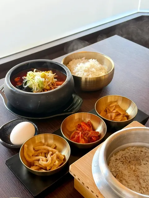  Vancouver's Newest K-Drama Worthy Comfort Food Spot! 🍲✨