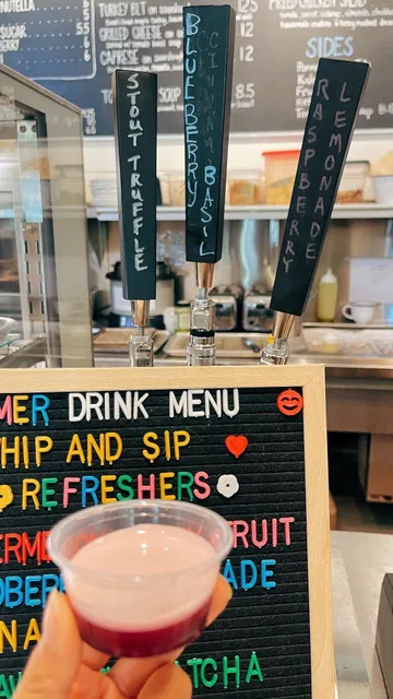  Atl | Adorable & Cozy Cafe: Crazy Love Coffeehouse ☕️🧸