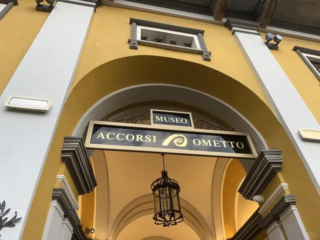 🎨 Irregular Exhibition Visit - Turin Decorative Arts Museum, Italy 🖼