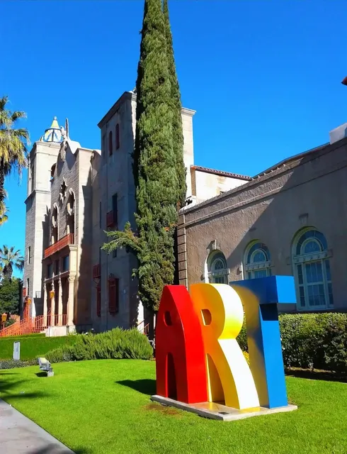 Riverside Art Museum | A Stroll Through Art & History 🎨🖼️