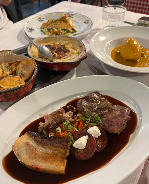 🇫🇷 Lyon French Cuisine: The Bouchon I Bring All My Friends To