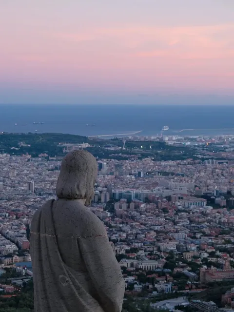 🇪🇸 Barcelona Sunset Showdown: Tibidabo vs. Bunkers! 🌇