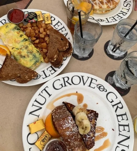 Fantastic Outdoor Bar!