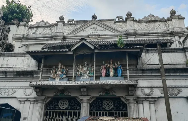 The Most Beautiful Mosque in Colombo, Sri Lanka