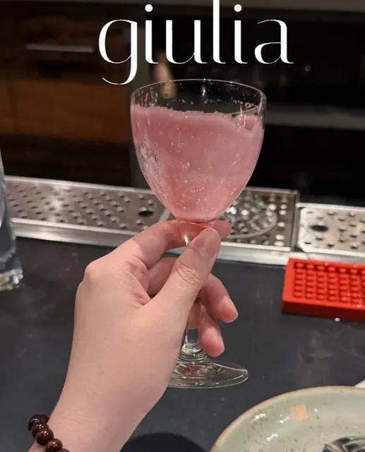 Giulia: Arguably Top-Tier "White People Food" 🍝✨