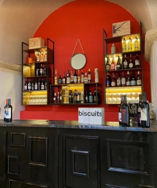 Bruscello Bistrò: A Charming and Inviting Restaurant