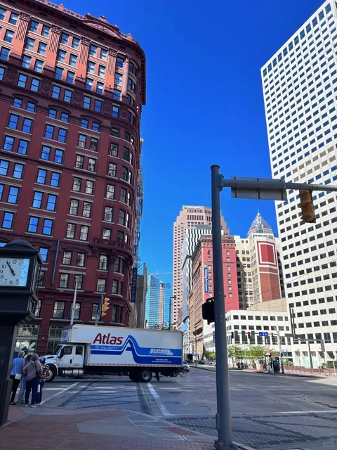 A Day in Downtown Cleveland (Part 1) 🏙️✨