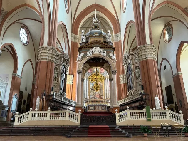 🇮🇹 Bologna City Walk: 2-Hour Highlights Tour