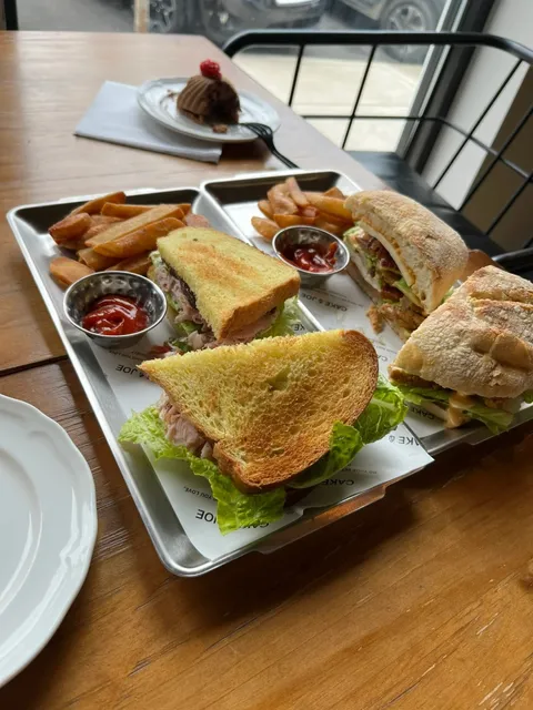 A Place with Great Coffee and Desserts: Cake and Joe