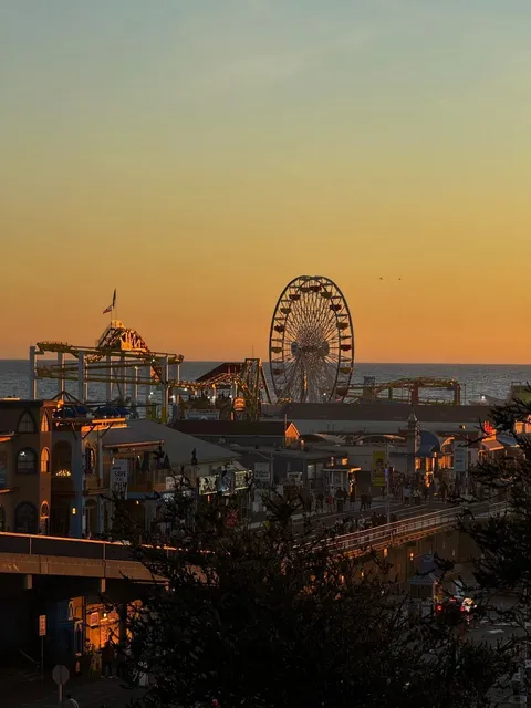 🎢 Santa Monica: Where California Dreams Meet Ocean Breeze! ✨🌅