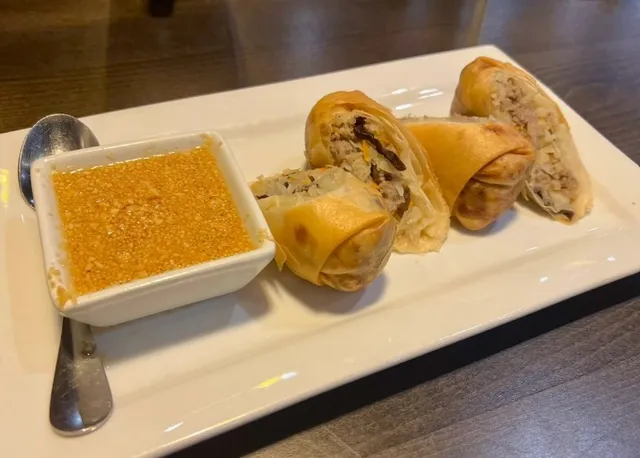 🥥 Coconut Thai | A Tropical Flush in the Heart of Edina