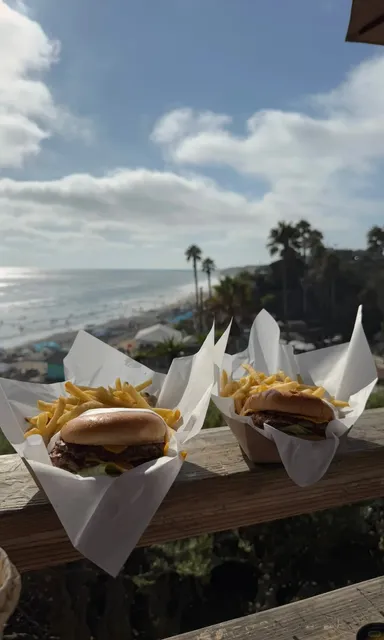 The Most Beautiful Coastal Burger Spot on Highway 1 🍔🌊
