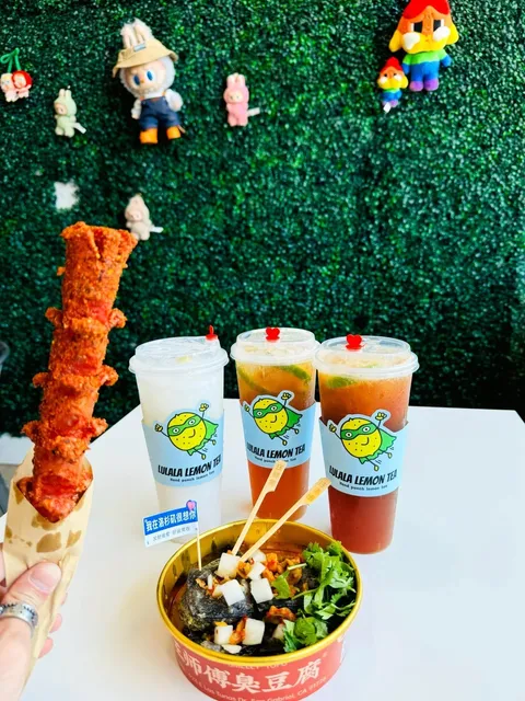 LA Stinky Tofu & Lemon Tea Spot | Lulala Lemon in San Gabriel! 🍋🧆