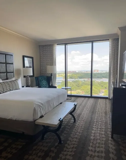 A Must-Share for Every Visitor to Dallas... Really Affordable!