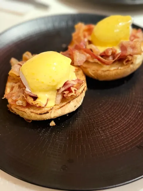 ​​Spagnoletti in London: A Menu Worth Devouring Whole! 🍽️🔥​​