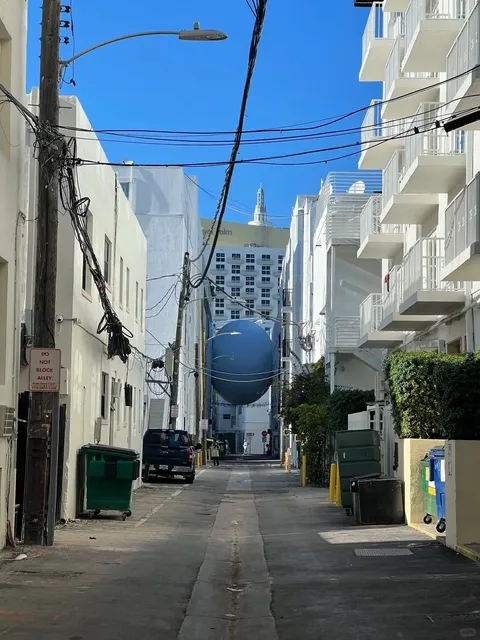【Key West’s Hidden Color-Changing Ball in the Alley】