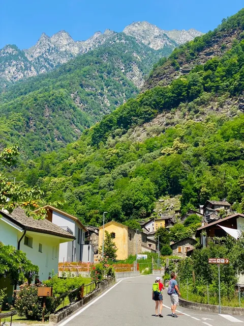 Border Town Near Milan - Chiavenna 🌄