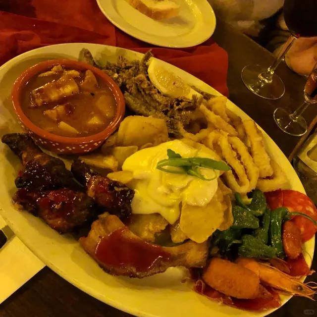 Berlin｜A Restaurant with Live Music at Night 🎶🍷