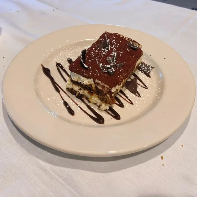 🍝 Maggiano's at Perimeter Mall | Hearty Italian Classics & Sweet Deal