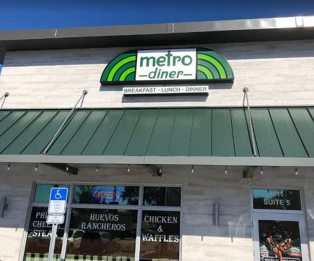 The Warmth of a Classic American Diner!